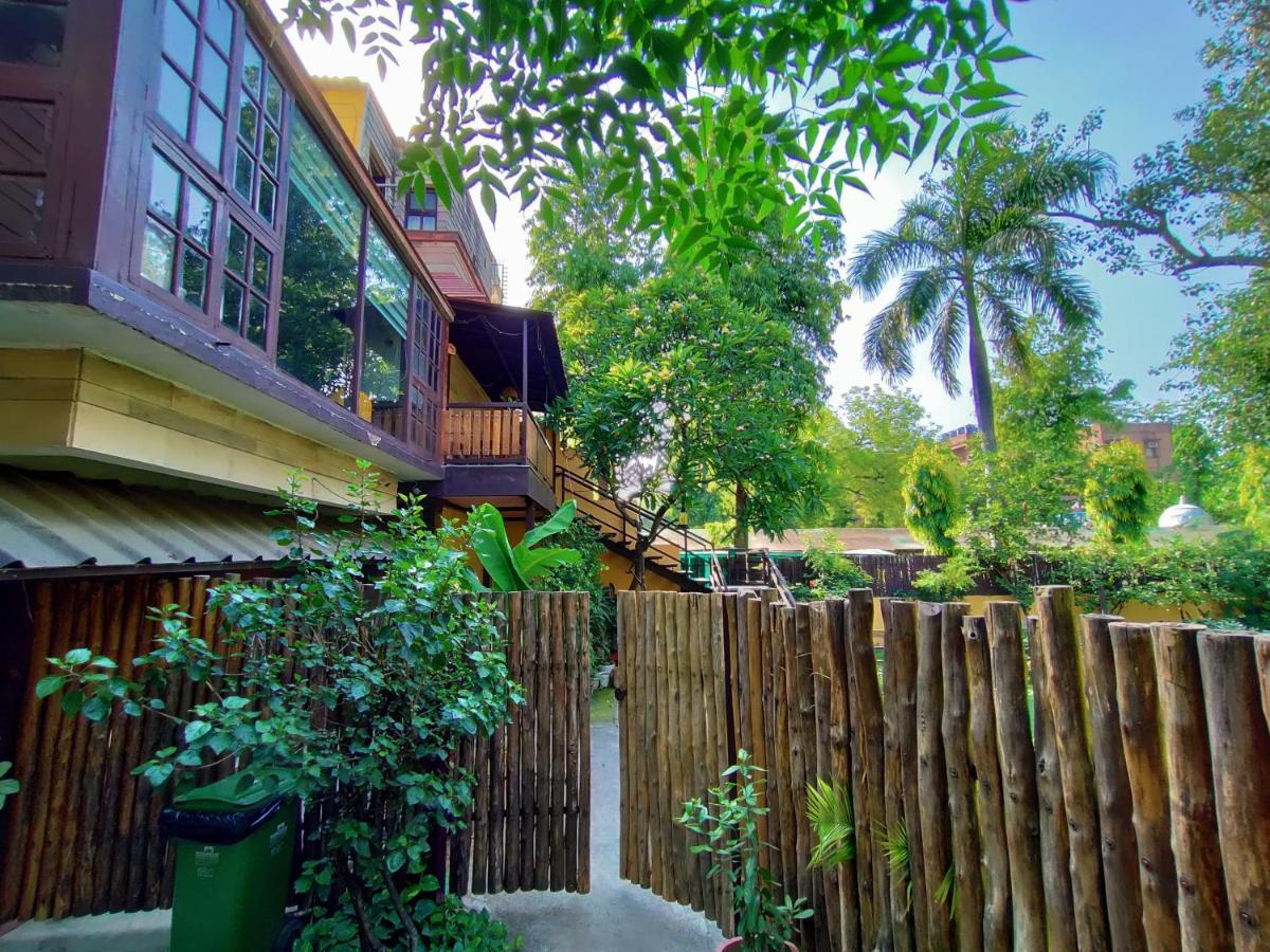 Cp Villa - Rooms With Patio Нью-Дели Экстерьер фото